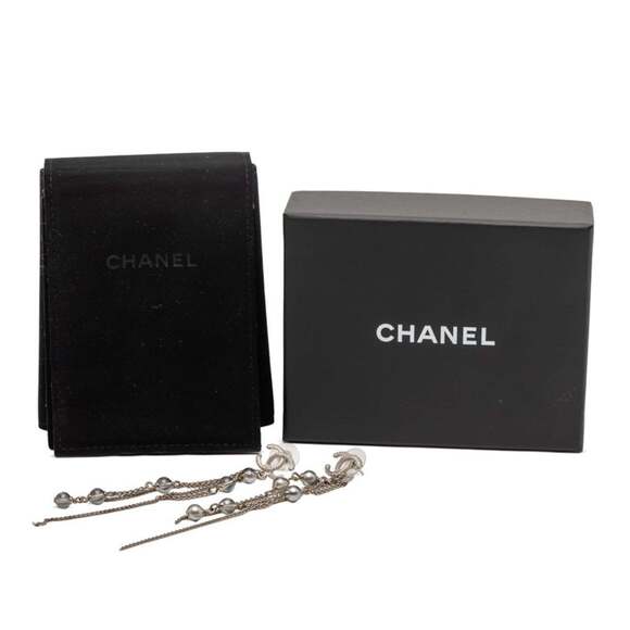 CHANEL Silver Pearl Logo Earrings - Picture 4 of 4